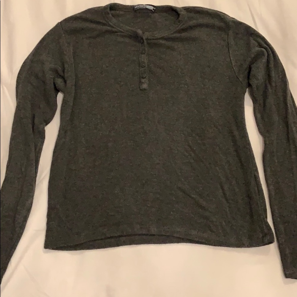 Brandy Melville button top